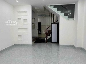 cho thuê nhà mặt tiền đường lê lai , ngang trên 5m , giá 15 triệu