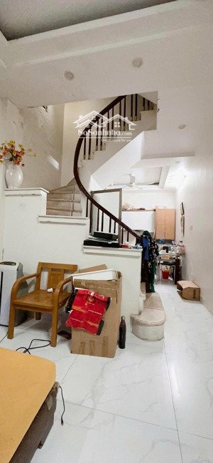 nhà dân xây ngõ 5 hoàng quốc việt, ngõ ba gác cách phố 100m dt38m2 xây 5t giá 6.5 tỷ