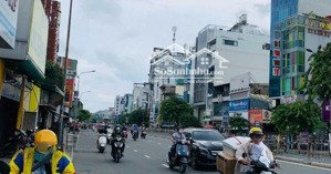 chủ nhà tặng 40 triệu tiền cho khách mua căn mặt tiền nguyễn văn cừ q5 ( 5 * 10 ) 3 lầu 20.5 tỷ