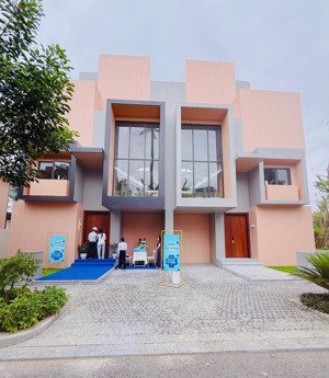 biệt thự song lập 2 mặt view sông eco village saigon river. giá 21,9 tỷ/180m2. đối diện công viên