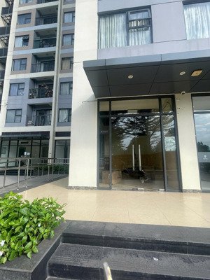 bán shop chân đế chung cư 4 tỷ 500 triệu tại vinhomes grand park