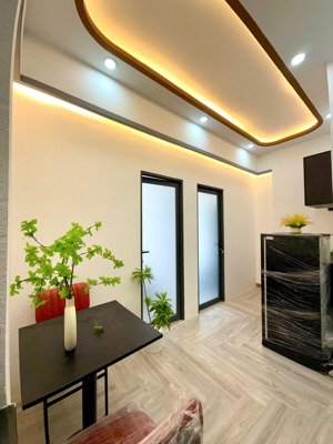 khai trương 2pn bancol tách bếp, 1p bếp kết hợp p.khách trục đường 3/2 q10 full nội thất