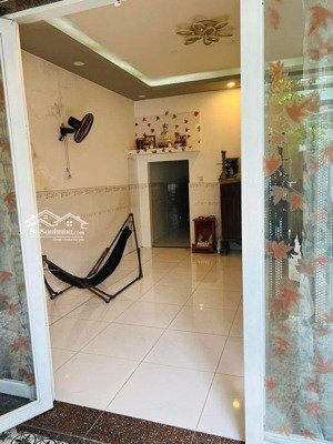 ngộp thở , bán gấp , giảm mạnh 4tỷ - lê văn lương nhà bè