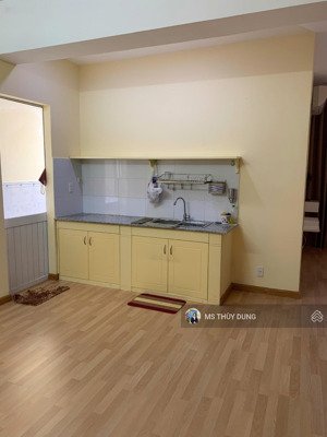 hqc plaza bình chánh căn góc 70m2 giá 1.4 tỷ. lh 