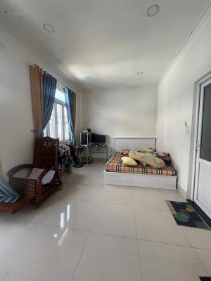 cần bán nhà(shr) ngay trường tô ngọc vân tx52, 55m, đường 5m