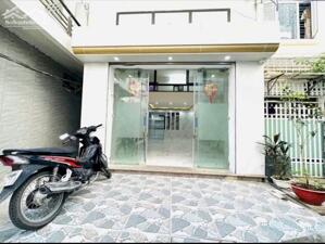 Cho thuê nhà riêng trong ngõ Trần Nguyên Hãn , Lê Chân . Sẵn điều hòa , nóng lạnh