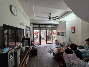 bán nhà đẹp ngọc thụy long biên, dân xây chắc chắn, dt 44m chỉ hơn 5 tỷ