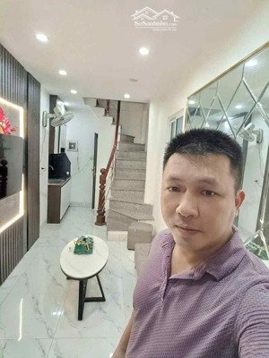 nhà đẹp minh khai cầu mai động - kim ngưu 3,75 tỷ 18m2.3 tầng ,2 ngủ thoáng.