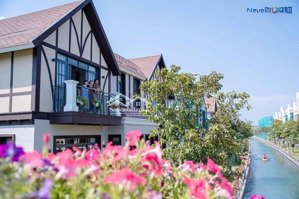 cắt lỗ sâu biệt thự song lập 200m2,nhà sẵn,sau nhà là kênh,phù hợp cho thuê nghỉ dưỡng.giá chỉ 6 tỷ