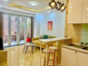 chung cư 1pn ngay mặt tiền trường sa free tất cả chỉ tính tiền nhà full nội thất vị trí thuận tiện