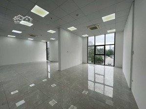cho thuê văn phòng mặt phố phạm văn đồng 140m2 13tr/tháng