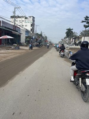 bán nhanh 5x20m đất mặt tiền đường lò lu ( 30m ) ngay khúc sầm uất giá 13 tỷ