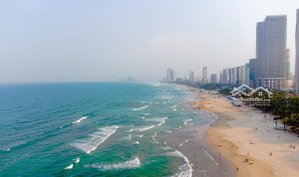 bán nhà 2 tầng ven biển mỹ khê đà nẵng - tận hưởng đầy đủ tiện nghi của 1 thành phố du lịch, lễ hội