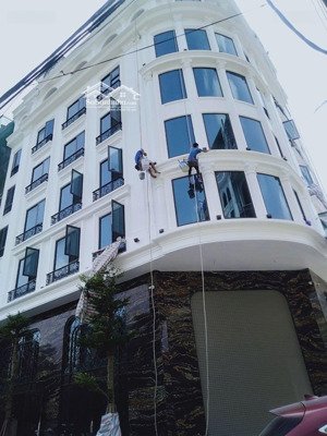 biệt thự vip hàm nghi - nguyễn cơ thạch - lô góc 2 mặt đường- view công viên 152m- mt-23m giá 68 tỷ