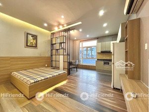 căn hộ xinh lung linh - full nội thất - cửa sổ trời lớn - gần sân bay