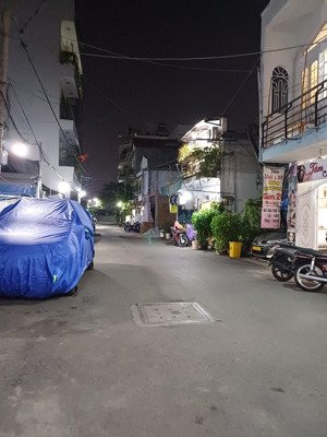 đường nhựa 8m - hẻm thông thoáng xht - 60m ra hoàng trọng mậu - khu xây dựng 6 tầng không quy hoạch