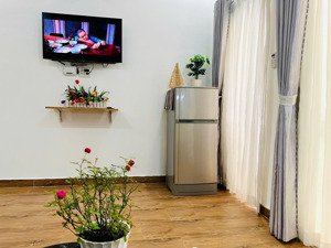 trống sẵn 1 ngủ ban công thoáng sáng tự nhiên, decor hiện đại tối giản ngay trung tâm q.bình thạnh