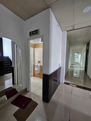 cho thuê văn phòng tại đỗ xuân hợp, 200 triệu, 1600m2, tọa lạc tại trung tâm tp. thủ đức