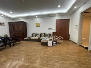 cần bán căn hộ 2 ngủ tòa n03t5 ngoại giao đoàn