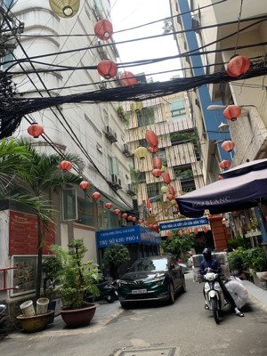 bán nhà lê thánh tôn q1, dt 82m2 xây 5 tầng thang máy hxh, spa & nail, homestay vip, chỉ 26.5 tỷ