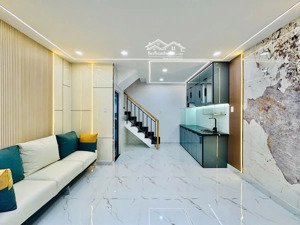 hàng hiếm tại duy tân, 4,7 tỷ, 16m2, nr 3 tầng, phú nhuận, hcm