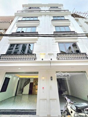 cực hiếm ! bán nhà đội nhân - ba đình 43m - 7t - mt4.4m - 17.5 tỷ . oto , kinh doanh , thang máy