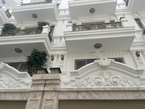 đẳng cấp tân cổ điển khu dân cư đồng bộ nguyễn văn khối gần cv làng hoa 5 tầng chỉ nhỉnh 10 ty