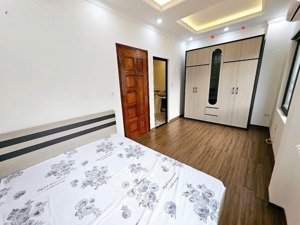 bán nhà phúc lợi long biên dt39m2x5t gần trường học các cấp full nội thật ở sướng