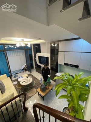 kim ngưu - hai bà trưng - nhỉnh 5 tỷ có ngay nhà đẹp - gần trường chợ - 50m ra ô tô tránh