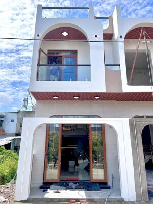 Nhà Trệt Lầu hẻm 388Z đường Nguyễn Văn Cừ - Cách KDC Đại Ngân 100m