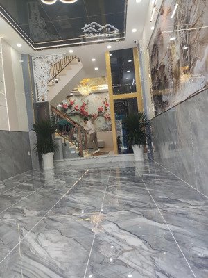 nhà 4 tầng - có thang máy - ngay đường phạm văn bạch - tân sơn - 4x16m- nhỉnh 8 tỷ tl.,