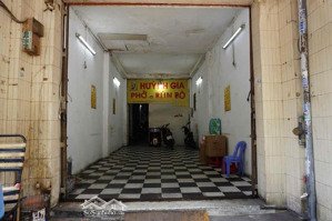 cho thuê mặt bằng mặt tiền tôn thất hiệp,p.13, q.11 giá 7tr
