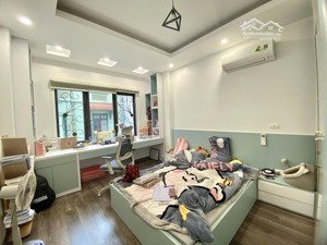 bán nhà phố cầu giấy trần duy hưng, trung hòa, dt 36m2x5 tầng, nhàđẹp, gần phố giá 9tỷ hơn