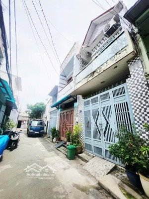 hẽm xe hơi tránh - ngay ao đôi -mã lò lê văn quới- giáp tân phú - nhà đúc 2 tầng 40m2 giia 4,3 tỷ