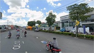 chủ ngộp bank để lại lô đất 460m2 vị trí siêu đẹp mặt tiền ql 13, cách vạn phúc city 300m