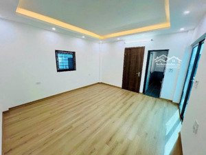 siêu hiếm!! bán nhà dân xây gần mỗ lao ngay kdt vạn phúc 3 tầngx40m2 gần ô tô giá nhỉnh 6 tỷ