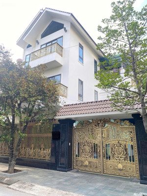 chính chủ cho thuê biệt thự imperia garden nguyễn tuân, thanh xuân, hà nội.