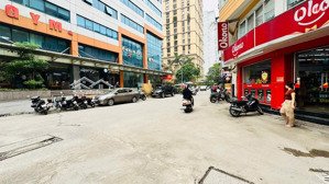 chính chủ bán nhà ngõ 34 hoàng cầu dt 81m2, gần công viên hồ đống đa