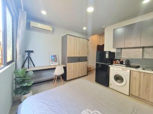 căn hộ cho thuê gần cầu ông lãnh q1 đường đề thám có máy giặt riêng - cách chợ bến thành 10p