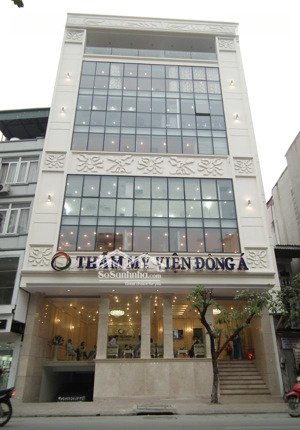 cho thuê nhà mp đặng tiến đông, 130m2 diện tích, 4 tầng, 8m mặt tiền, view hồ đống đa, 97tr/th