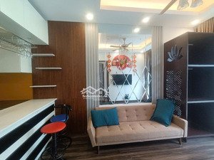 chính chủ cần tiền bán lỗ 200tr căn hộ 2pn, 2wc diện tích 67m2 full đồ tầng đẹp hoàng huy commerce