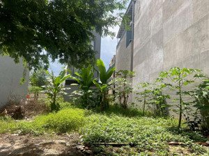 chính chủ áp lực nặng giảm giá mạnh bán gấp lô đất 120m2 shr gần bệnh viện hoàn mỹ được giá gả liền