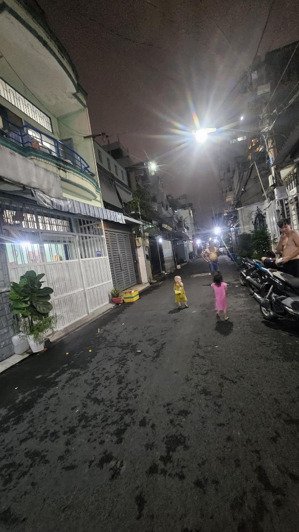 chdv 4 x 21 x 3 tầng - 2 mt trước sau hẻm 6m - 10pn - thoại ngọc hầu - nguyễn sơn - ubnd q.tân phú