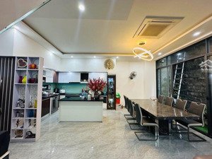 mua penhouse cần bán nhà 2tầng- 78m2- đường lâm văn bền- cạnh lotte- xách vali vào ở- nhỉnh 7tỷ(tl)