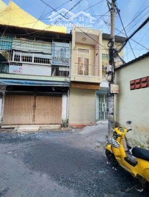 nhà âu cơ - tân bình - nhỏ gọn - ô tô đến tận cửa -2 phòng ngủ - giá chỉ 2,68 tỷ