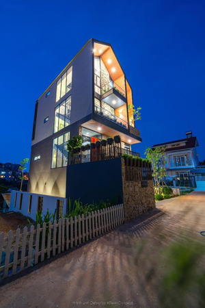 bán căn villa đã hoàn công , p4, triệu việt vương, đà lạt 201m2 giá chỉ 22 tỷ