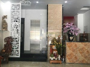 nhà 7 tầng đường hoàng hoa thám ngang 5,5m giá 17,9 tỷ 