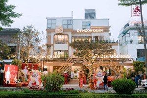 cho thuê nhà mặt phố tại nguyễn xuân khoát, với dtsd: 1.100m2, mặt tiền 20m, hàng hiếm!