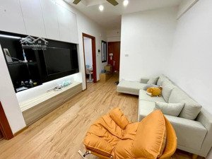 bán căn hộ 2phòng ngủ 60m2 tòa ct36 định công ,nội thất full đồ ,giá 4.65 tỷ có thương lượng