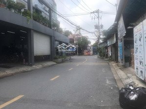 mặt tiền kd đỉnh. vị trí víp, thông số đẹp 4,7x22m gần huỳnh thị hai. shr thổ cư 100%